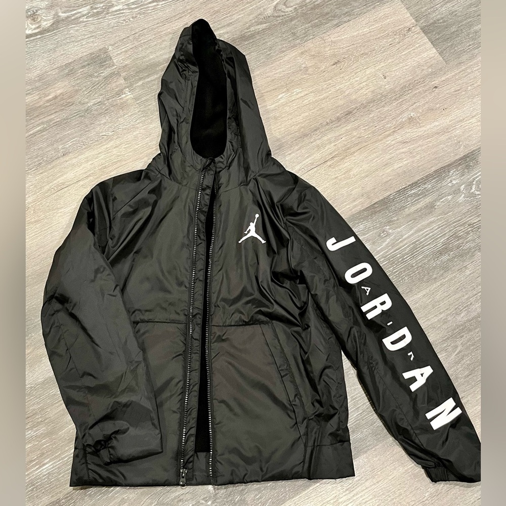 Jordan Black Windbreaker with Hood and Water-Resistant Material